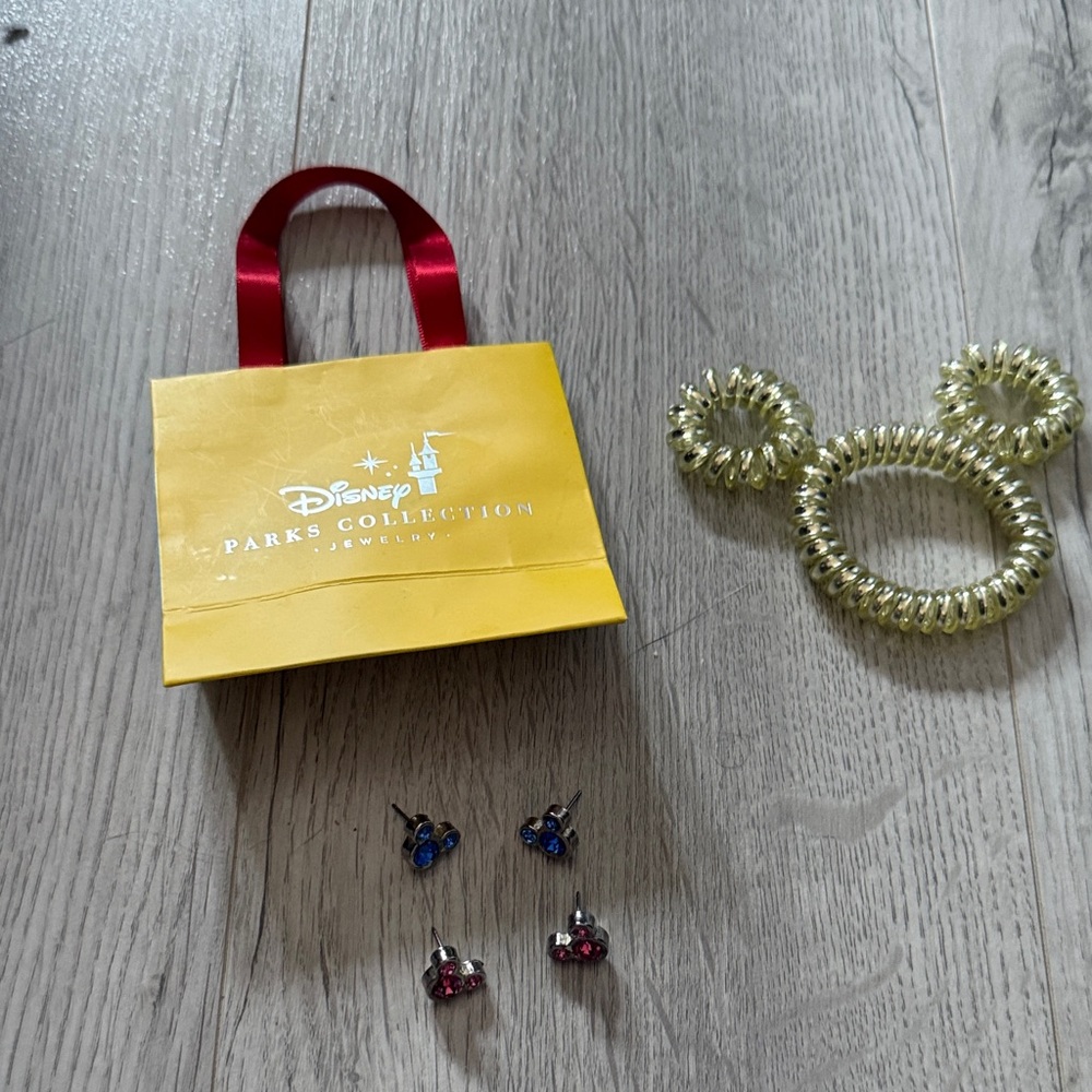 Disney World Mickey Mouse 2 sets of earrings , bag, hair tie
